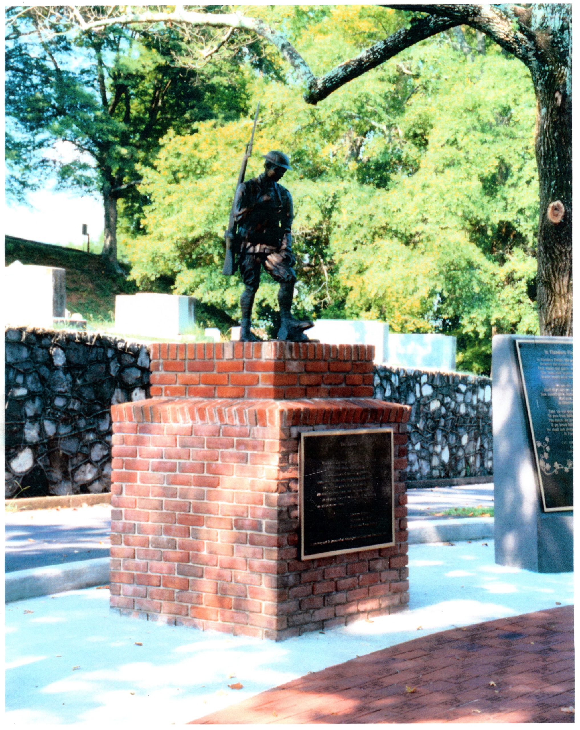 Bronze military memorial WWI Doughboy statue