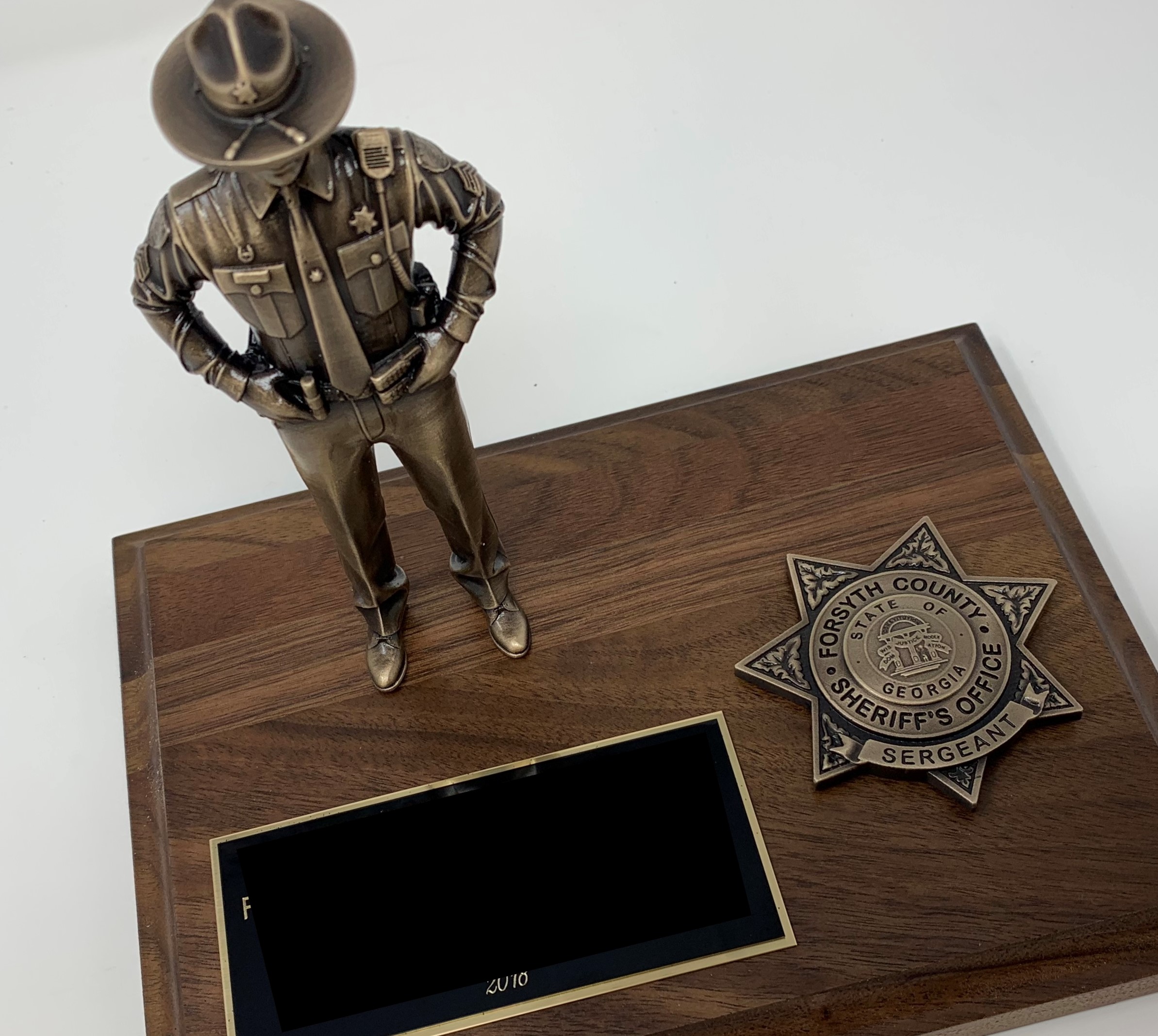 Bronze Sheriff statue