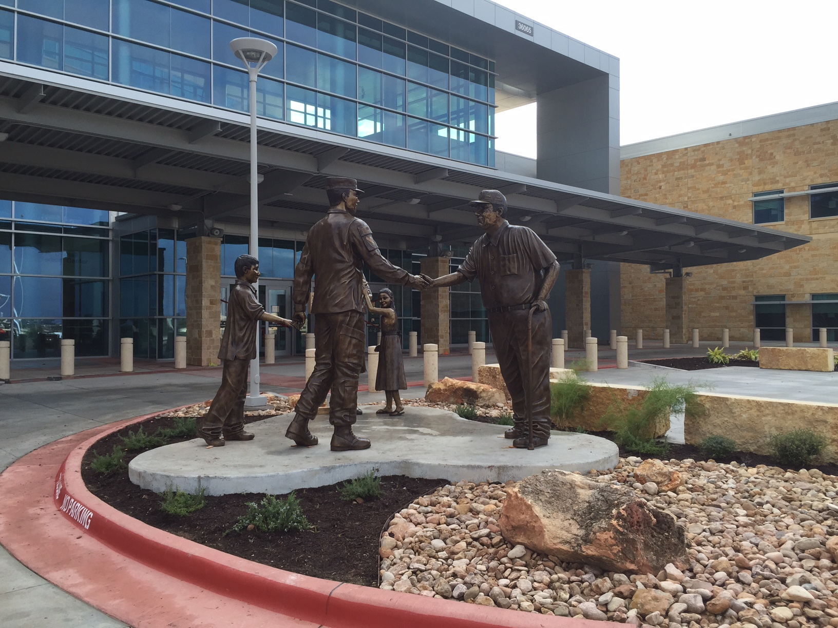 military memorial statues at Fort Hood