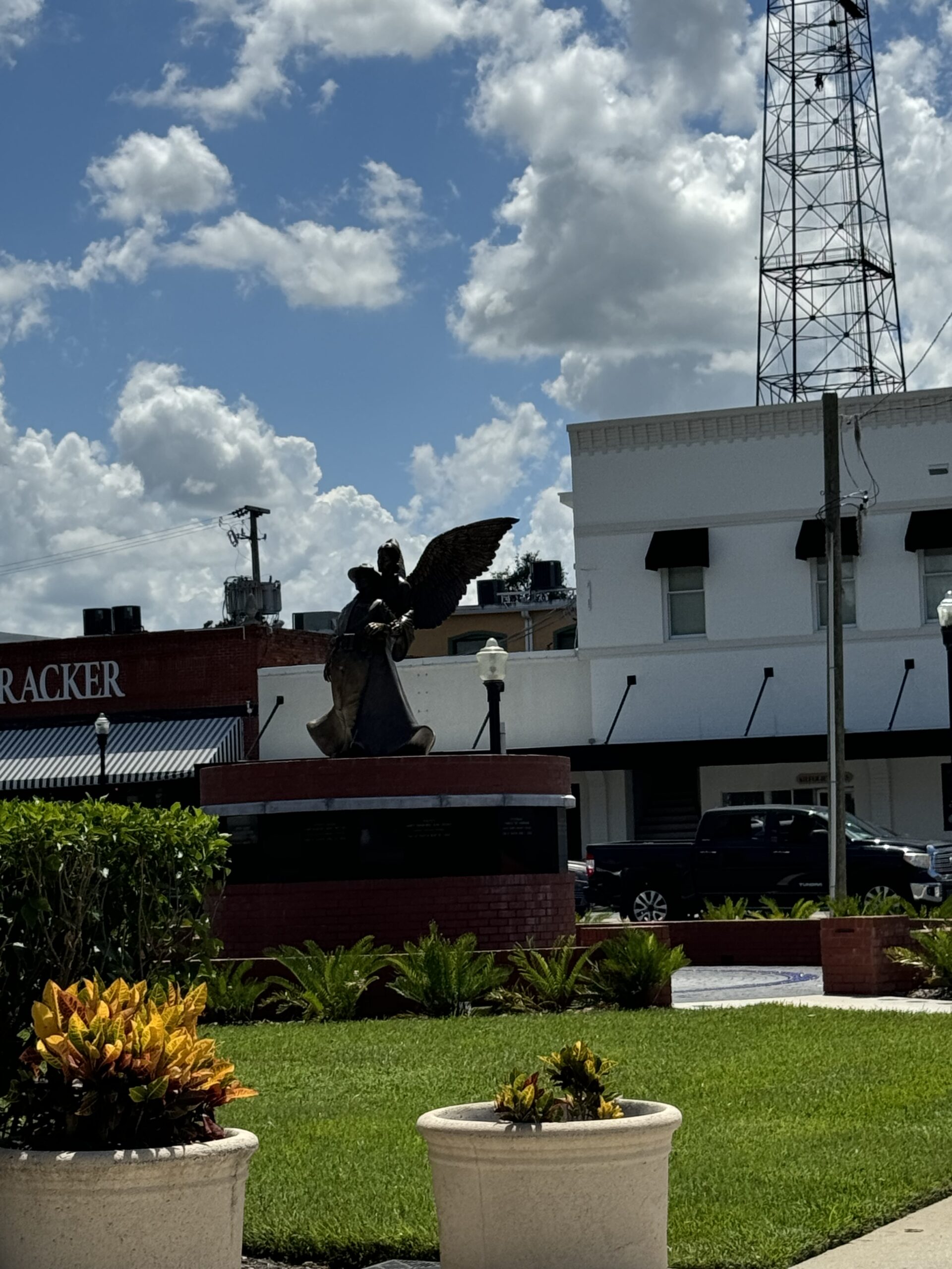memorial at the Pasco County courthouse lawn