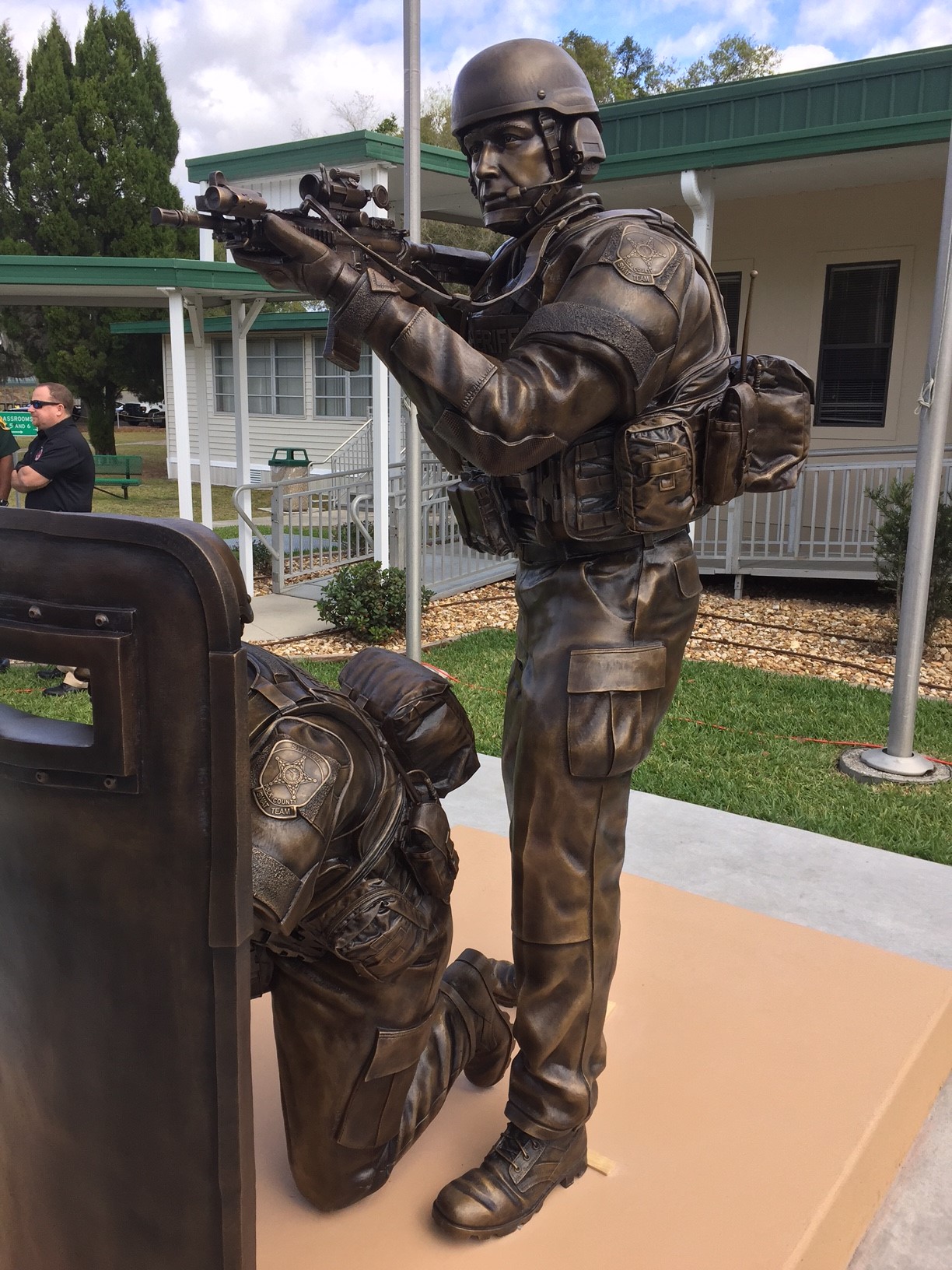 swat entry statue