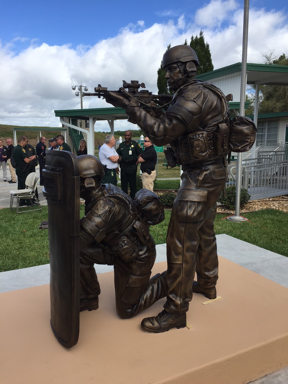 swat entry statue