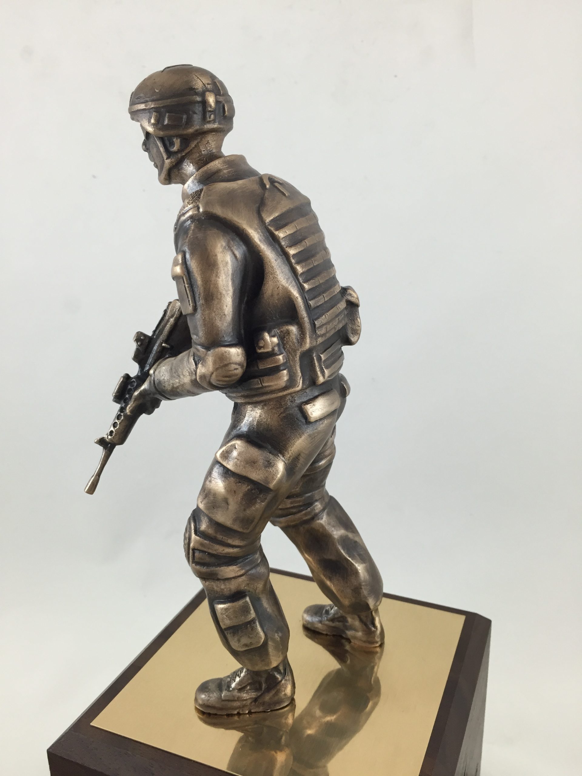 u.s. soldier statue replicas