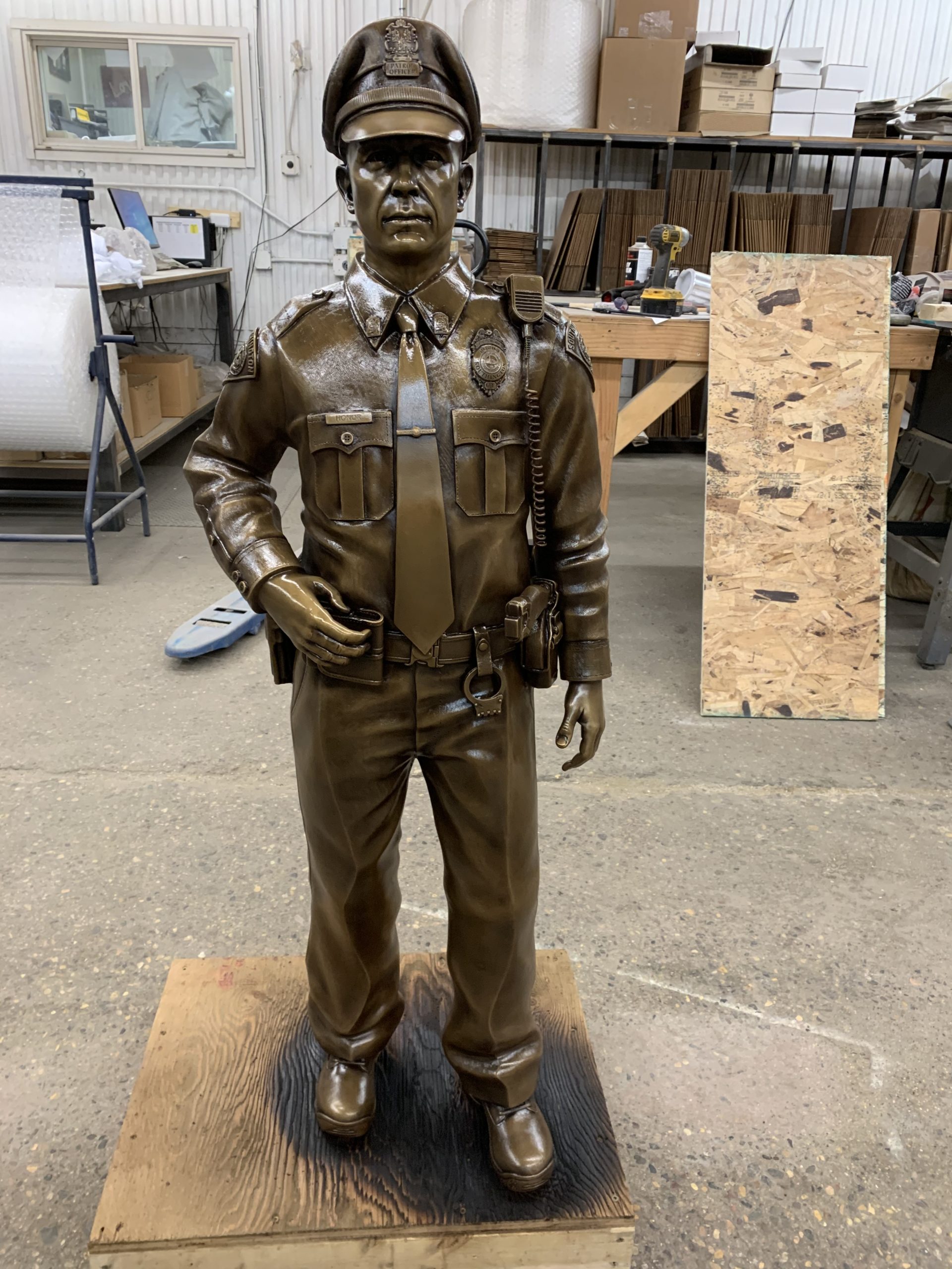 police officer bronze statue in the making