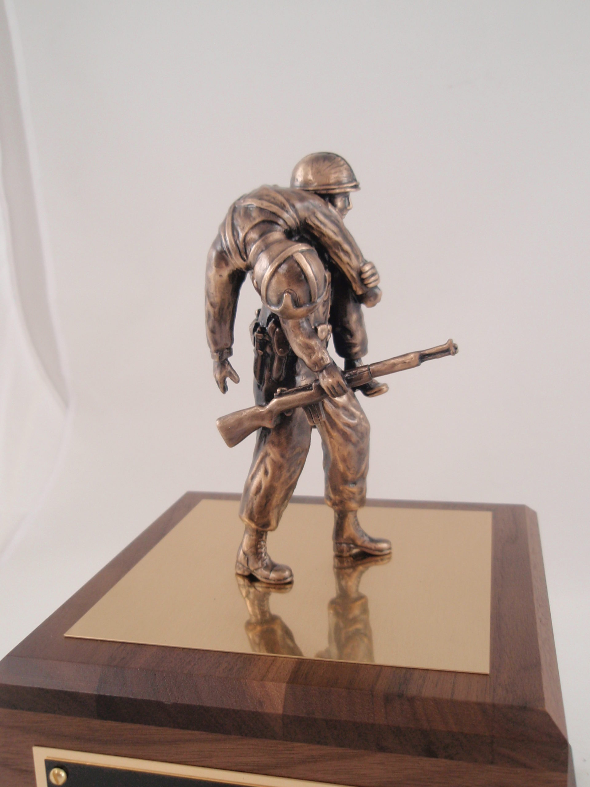 wounded warrior statue
